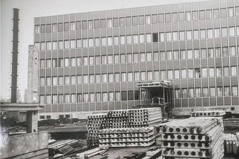 Als die "Fischköppe" nach Zwickau kamen: Für Lehrlingswohnheime wird Pölbitz zur Mega-Baustelle - 1977/78 sind die Wohnheimgebäude an der Leipziger Straße gebaut worden. Auftraggeber im VEB Sachsenring war der Bereich Investition, Auftragsleiter Christfried Schönherr.
