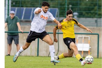 Als Junge schneller als Messi: BSC-Kicker wollen mit „Hasan“ weiter nach oben stürmen - Schwer zu stoppen: Lucas René Hanitsch (r.) zählt zu den Leistungsträgern beim BSC.