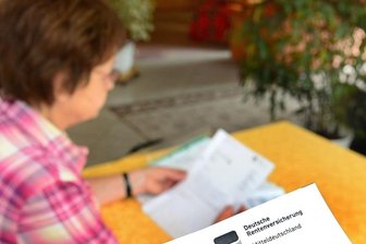 Als Mutter gepunktet und jetzt abgestraft - Heidrun Buchner aus Mittweida versteht nicht, warum ihre Kindererziehung als Berufstätige weniger Wert sein soll, als die der Hausfrauen.