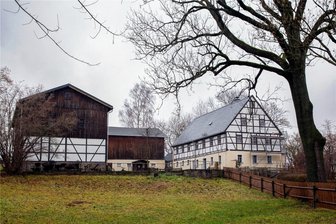 Als Sohn einer Zwangsarbeiterin in Gahlenz geboren: Oederan auf den Spuren des Bildhauers Igor Mitoraj - Am Dorfmuseum Gahlenz soll eine Skulptur des im Ort geborenen Künstlers aufgestellt werden.