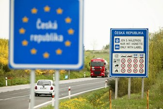 Als Test: Tschechien erhöht ab dem Sommer Tempolimit auf Autobahn in Südböhmen - In Tschechien gibt es insgesamt 1250 Kilometer Autobahn. Jetzt soll auf einer Strecke von rund 180 Kilometern testweise das Tempolimit von 130 auf 150 Stundenkilometer heraufgesetzt werden.