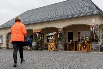 Alte Buswarte in Rodewisch sucht neuen Pächter - Nach anderthalb Jahren gibt der Tierschutzverein Rowi-Röthenbach die Alte Buswarte wieder auf. Es sei "ein schönes Projekt zur falschen Zeit" gewesen, sagt Vereinschefin Folke Lanius. 