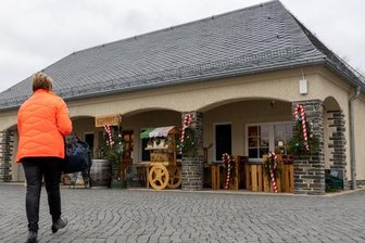 Alte Buswarte sucht neuen Pächter - Nach anderthalb Jahren gibt der Tierschutzverein Rowi-Röthenbach die Alte Buswarte wieder auf. Es sei "ein schönes Projekt zur falschen Zeit" gewesen, sagt Vereinschefin Folke Lanius. 