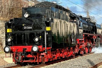 Alte Dampflok zu Gast in Stollberg - Ein seltener Gast am Stollberger Bahnhof. 
