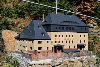 Alte Herrenmühle als neuer Hingucker in der Heimatecke Waschleithe - Sie ist der neueste Nachbau: die alte Herrenmühle von Schwarzenberg, die es im Original nicht mehr gibt.