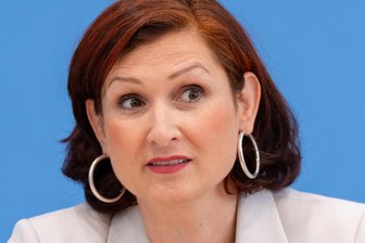 Altersdiskriminierung und Fachkräftemangel: Unklare Datenlage in Sachsen - Die Antidiskriminierungsbeauftrage Ferda Ataman warnt vor Altersdiskriminierung.