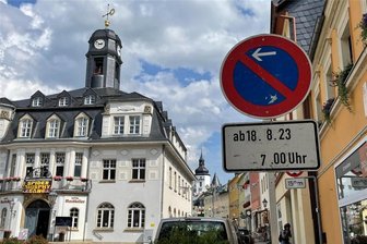Altstadtfest in Schwarzenberg: Was ab wann gesperrt wird in der Altstadt - Ab Freitag, 7 Uhr ist der gesamte Festbereich in der Altstadt gesperrt, ist Parken im Zentrum wegen des Aufbaus fürs Fest nicht möglich.