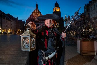 Am Freitagabend noch nichts vor? Plauener Nachtwächter lädt zu Tour durch die Altstadt ein -