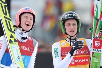 Am Kulm geht es um die Wurst - Wer lacht diesmal zuletzt? Titelverteidiger Severin Freund (links) oder Peter Prevc? Der Bayer sagt: "Skifliegen ist etwas Besonderes. Von daher ist man schlecht beraten, vorab Prognosen zu stellen."