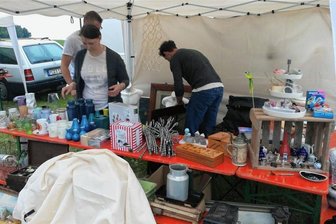 Am Mühlteich ist wieder Dorf-Flohmarkt - Am Sonntag ist der Hauptmannsgrüner Mühlteich wieder Bühne für den Dorf-Flohmarkt.