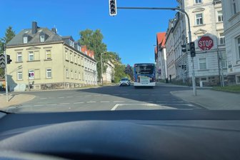 Ampelausfall in Freiberg: Fünfter Unfall an Kreuzung - An dieser Freiberger Kreuzung fiel am Samstag die Ampel aus – kurz darauf krachte es.