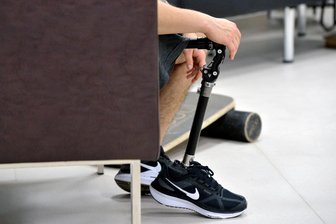 Amputation nach Arbeitsunfall: Führungskräfte von Chemnitzer Industriebetrieb vor Gericht - Ein Industriearbeiter verlor in Chemnitz sein Bein bei einem Arbeitsunfall.