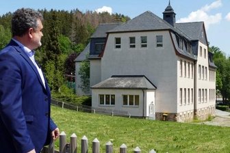 Amtsberger Bürgermeister Sylvio Krause: "Wichtige Themen sind noch offen" - An dieser Stelle soll der Kita-Neubau entstehen.