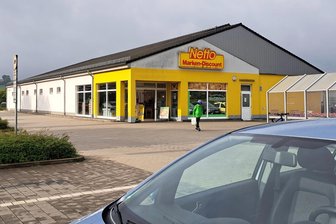 Amtsberger Einkaufsmarkt soll durch Neubau ersetzt werden - Der Netto-Einkaufsmarkt im Amtsberger Ortsteil Weißbach soll 2024 durch einen Neubau ersetzt werden.