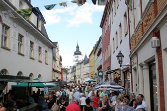 An vier Sonntagen können Geschäfte in Schwarzenberg zusätzlich öffnen - Los geht’s im August - Zum Altstadt- und Edelweißfest im August dürfen am Sonntag die Läden öffnen.