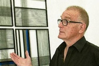 Anerkennung für ein Lebenswerk - Klaus Helbig ist in diesem Jahr der künstlerische Leiter der Sommerakademie. Aus diesem Anlass stellt er bis zum 8. September im Weisbachschen Haus aus.