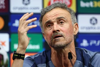 Angeber-Wissen zum Finale: ein Terminal nur für Arsenal-Fans - Nach Meinung von PSG-Coach Luis Enrique gibt es keinen Favoriten im Champions-League-Finale. (Archivbild)