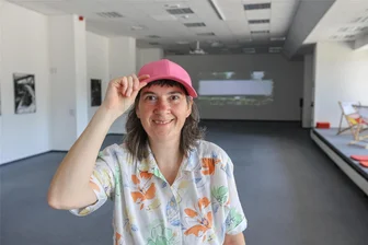 Angelika Wanieks Suche nach den unsichtbaren tansanischen Frauen in Chemnitz - Angelika Waniek war vier Wochen in Chemnitz als Residenzkünstlerin des Vereins Taupunkt zu Gast.
