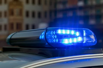 Angriff auf Polizisten in Annaberger Diskothek: Polizei durchsucht weitere Wohnungen im Erzgebirge - 