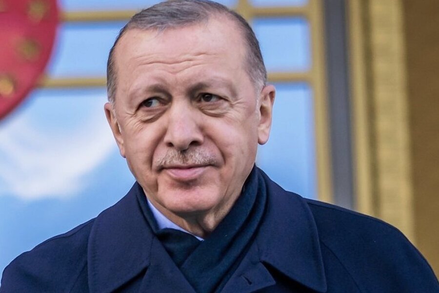 Ankaras Kehrtwende im Flüchtlingsstreit - Winkt der EU wieder freundlich zu: der türkische Präsident Recep Tayyip Erdogan. 