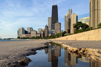 Ankunft in Amerika: DFB-Team landet in Chicago - Am Lake Michigan bereitet sich die Nationalmannschaf nach der Ankunft in Amerika weiter auf die WM vor.