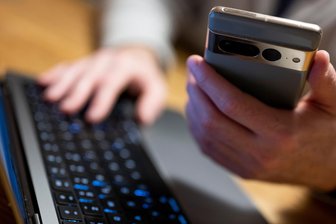 Anlagebetrug in Freiberg: Mann verliert knapp 83.000 Euro - Ein Mann aus Freiberg verlor durch Anlagebetrug knapp 83.000 Euro.