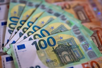 Anlagebetrug per Video: Erzgebirger verlieren über 30.000 Euro - Ein Seniorenpaar aus Mildenau ist Opfer von Anlagebetrügern geworden und hat über 30.000 Euro verloren.