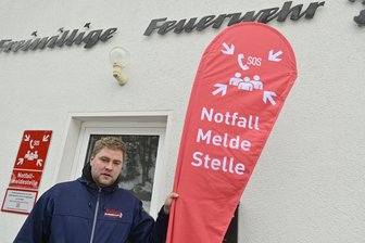 Anlaufstellen bei Blackout: Das sind Klingenthals Strategien für den Notfall - Stadtwehrleiter Georg Hille sagt: Fünf Notfallmeldestellen hat Klingenthal. Hier erhalten Bürger Hilfe, wenn Kommunikationsnetze ausfallen, kein Notruf mehr abgesetzt werden kann.