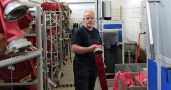 Schlauchwäsche bei der Feuerwehr
