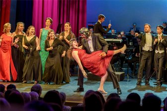 Annaberger Theater startet mit stimmungsvoller Gala in die 132. Spielzeit - Einen ersten Vorgeschmack erhielt das Publikum der Spielzeitgala unter anderem von der Oper „Satanella“. Sie erlebt am 19. Oktober ihre deutsche Erstaufführung im Erzgebirge.