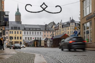 Annaberger Weihnachtsmarkt: Was Besucher bei der Anreise beachten sollten - Der Marktbereich wird mit Beginn des Weihnachtsmarktes für den Verkehr gesperrt. Die Tiefgarage ist dann nur noch aus einer Richtung erreichbar.