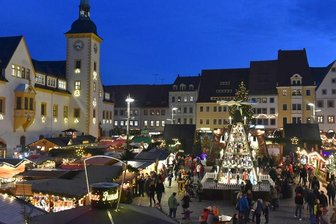 Anschlag in Berlin: Schweigeminute auf dem Freiberger Christmarkt -