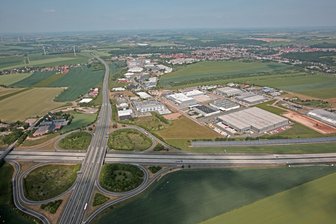 Anschlussstelle Meerane: Weitere Einschränkungen - Die Anschlussstelle Meerane auf einem älteren Luftbild. Der untere Teil wird für einige Zeit gesperrt.