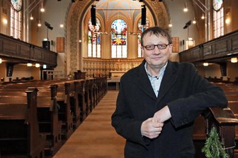 Anselm Meyer geht in den Ruhestand: Wie ein Zwickauer vom Eisenbahner zum Pfarrer wurde - Pfarrer Anselm Meyer (63) in der Pauluskirche. Zum 31. Januar geht er in den Ruhestand.