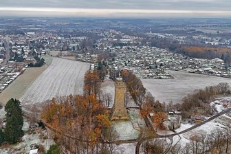 Ansturm zur Wiedereröffnung des Bismarckturmes in Glauchau: Wie und mit welchen Partnern geht es 2026 weiter? - Bei perfektem Wetter war der Bismarckturm in Glauchau am Wochenende ein beliebtes Ausflugsziel.