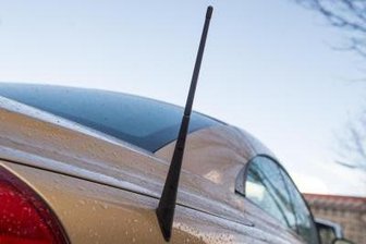 Antennen von 20 Autos in Zwickauer Tiefgarage entwendet -