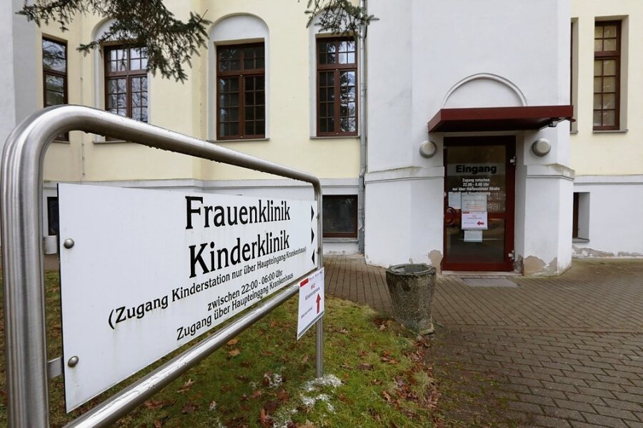 Antrag zur Schließung der Kinderklinik Lichtenstein zurückgezogen - Einrichtung bleibt trotzdem geschlossen - Das Schild steht dort immer noch. Trotzdem ist die Kinderklinik in Lichtenstein zurzeit geschlossen.