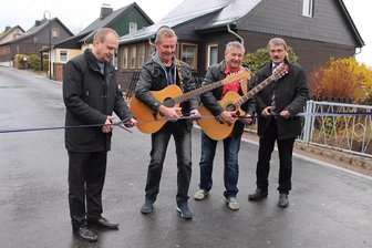 Anwohner schreiben Lied für Bauarbeiter -