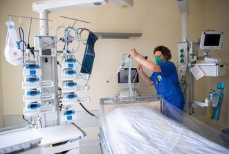 Anzahl der Corona-Infektionen im Westerzgebirge steigt wieder - Personalausfälle erheblich - Verfügbaren Betten sind ausreichend vorhanden, das Problem ist die dünne Personaldecke.