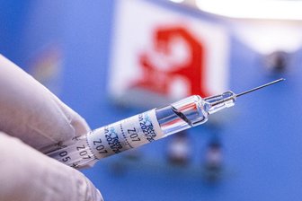 Apotheken steigen beim Impfen ein: So reagieren Betreiber aus dem Vogtland - Apotheken übernehmen in der Coronapandemie immer mehr Aufgaben. Nach dem Ausstellen von Impfzertifikaten und Testangeboten sollen sie nun auch impfen.