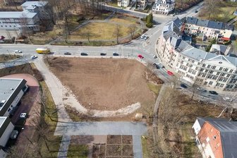 Arbeiterwohlfahrt erhält Zuschlag für Schützenhausareal in Auerbach - Das Areal des ehemaligen Schützenhauses in Auerbach aus der Luft betrachtet.