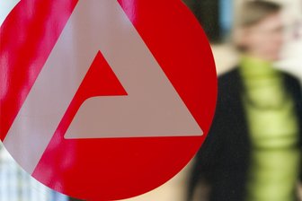 Arbeitsmarkt im Vogtland bleibt stark angespannt – trotz besserer Werte im Oktober - Im Jahresvergleich verschlechtert sich die Lage am vogtländischen Arbeitsmarkt.