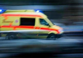 Arbeitsunfall: Baggerfahrer in Frankenberg schwer verletzt -