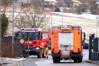 Arbeitsunfall: Rettungseinsatz am Plauener Leuchtsmühlenweg - Am Leuchtsmühlenweg hat es am Mittwochmittag einen Arbeitsunfall gegeben.