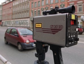 Arnsdorf: Doppelt so schnell wie erlaubt unterwegs -