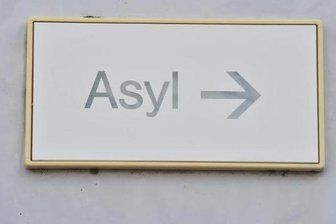 Asyl: Flüchtlinge ziehen ins Winterzelt - 