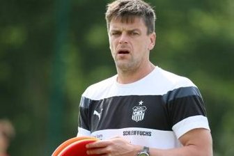 Atalan kontra Ziegner: Zwei Azubis im Praxistest - Trainer Torsten Ziegner will mit Zwickau die Klasse halten.