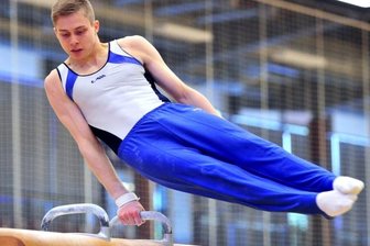 Außenseiter wehrt sich tapfer - Der Chemnitzer Ivan Rittschik bestimmt am Pauschenpferd das Niveau in Deutschland.