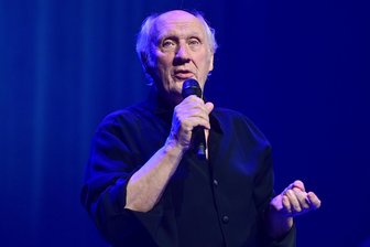 Auch mit 80: Herman van Veen singt im Vogtland - „Ich bin immer noch fröhlich“ - Herman van Veen: 80 Jahre und kein Deut leiser.