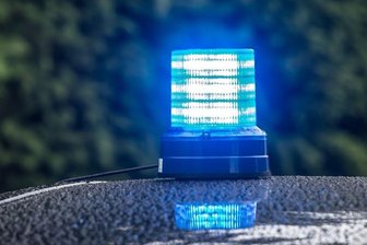 Aue: 28-Jähriger ausgeraubt - Polizei prüft fremdenfeindliches Motiv -